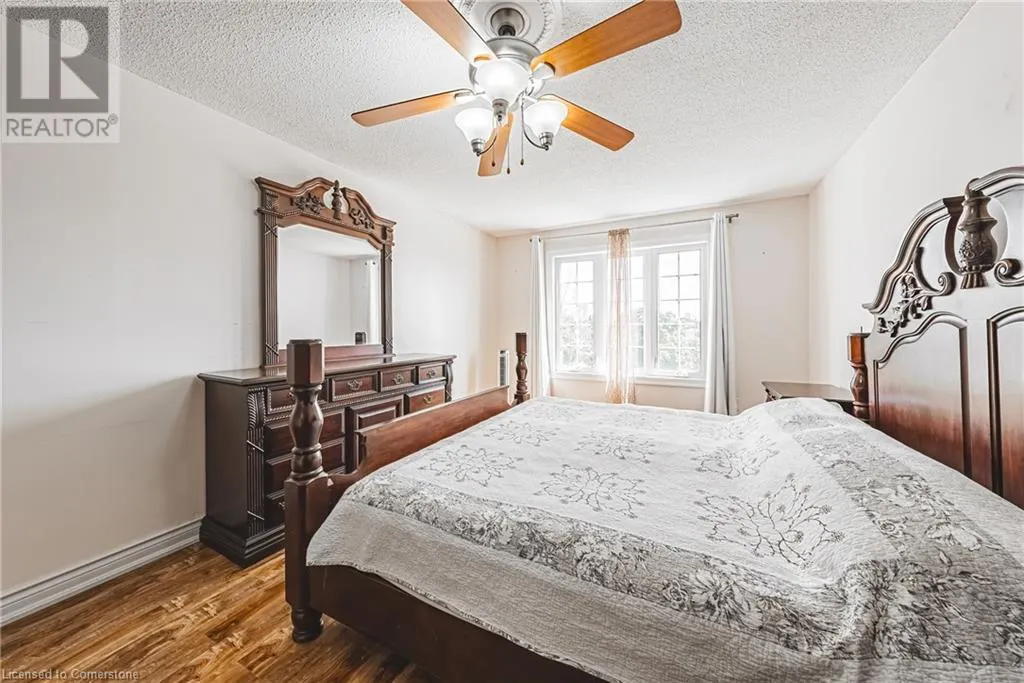5008 WILLOWOOD Drive