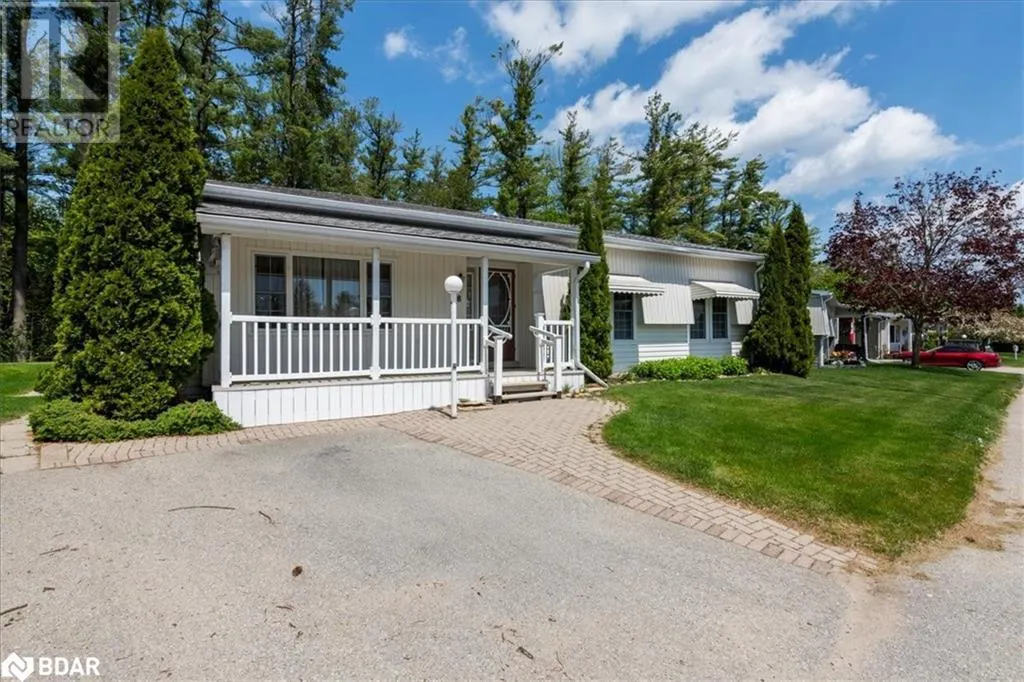 18 RIVERVIEW Circle