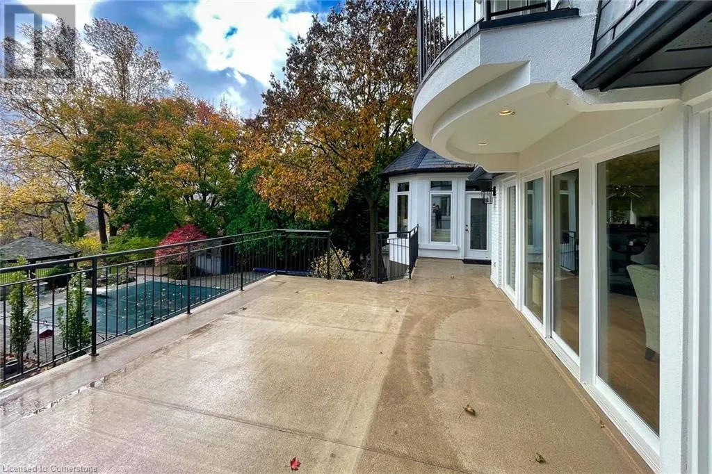 34 MAPLE Avenue