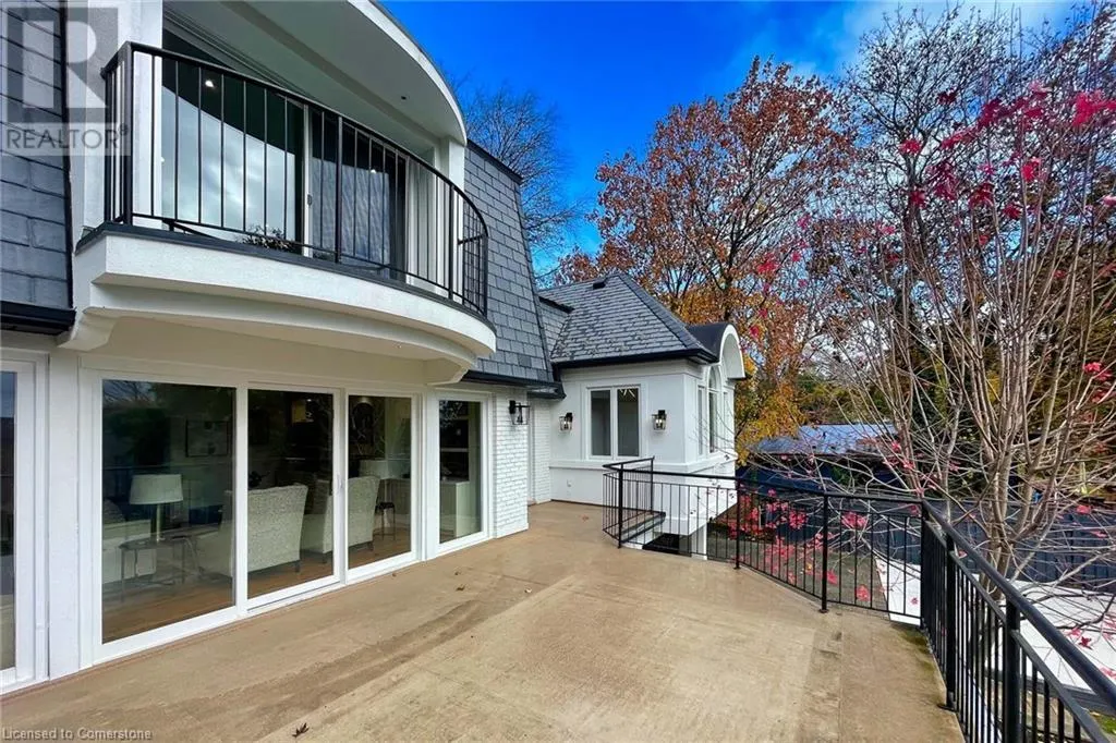 34 MAPLE Avenue
