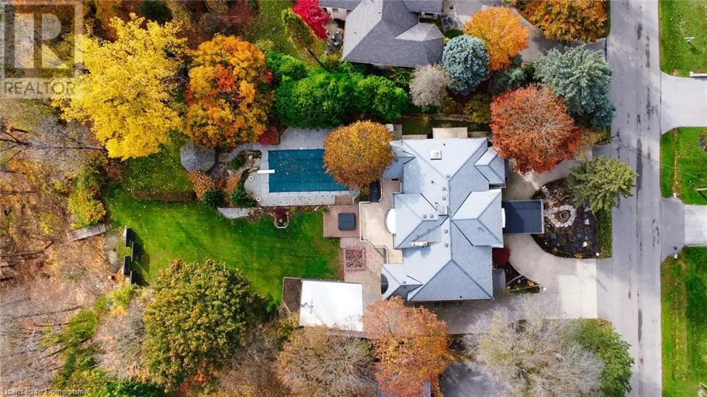 34 MAPLE Avenue