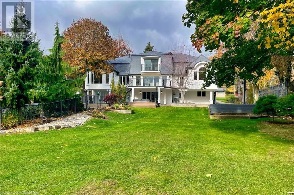 34 MAPLE Avenue