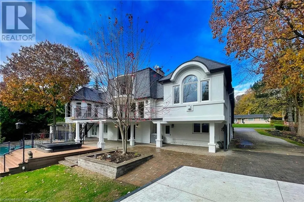 34 MAPLE Avenue
