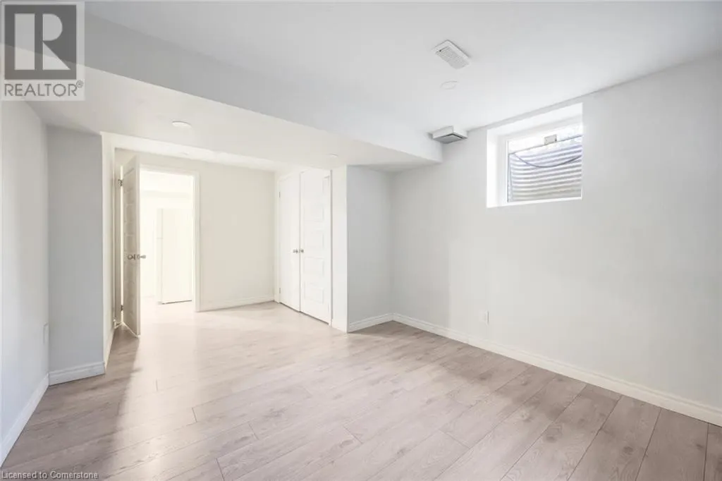 17 NANTUCKET Crescent