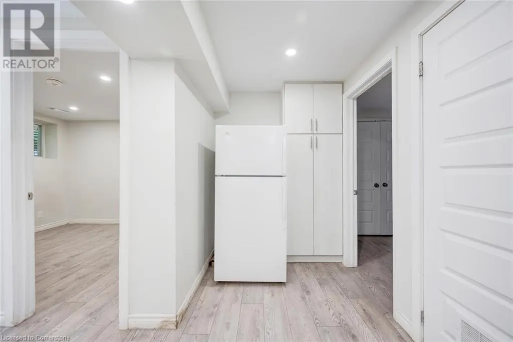 17 NANTUCKET Crescent