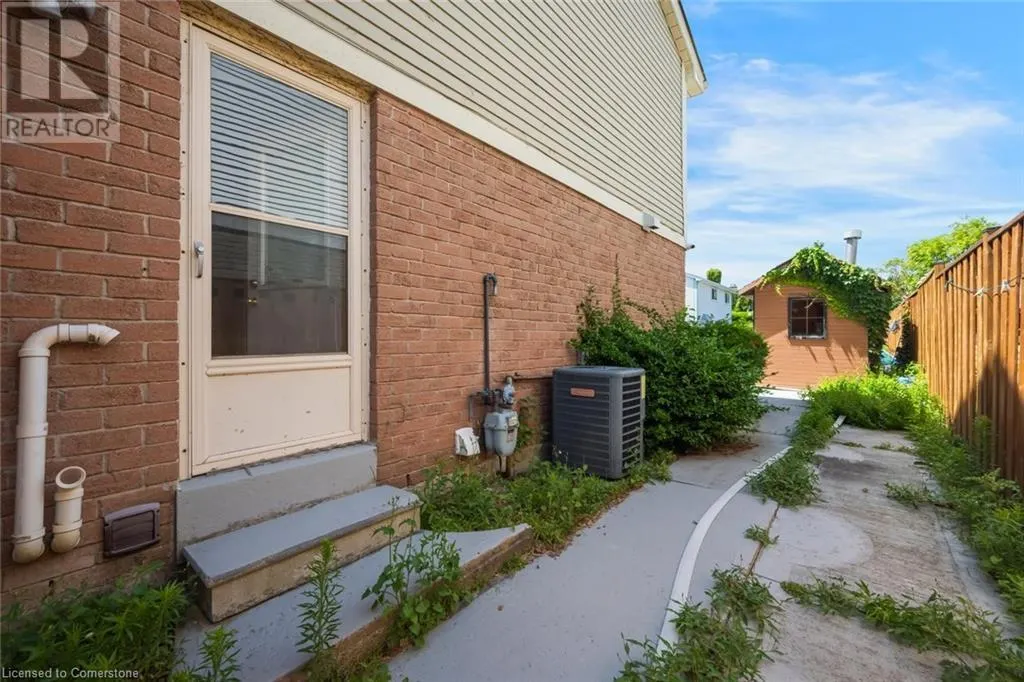 17 NANTUCKET Crescent