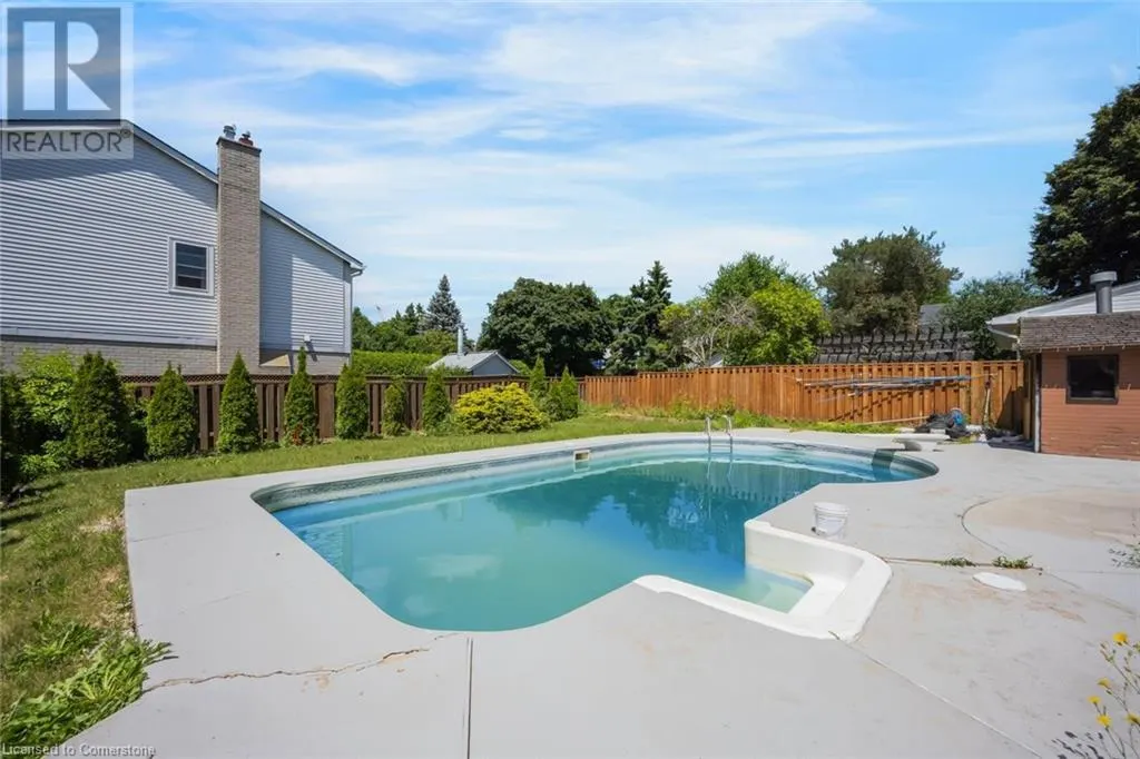17 NANTUCKET Crescent
