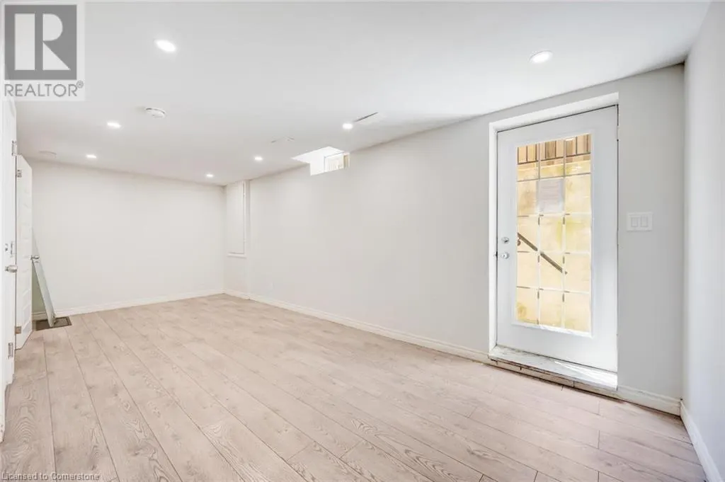 17 NANTUCKET Crescent