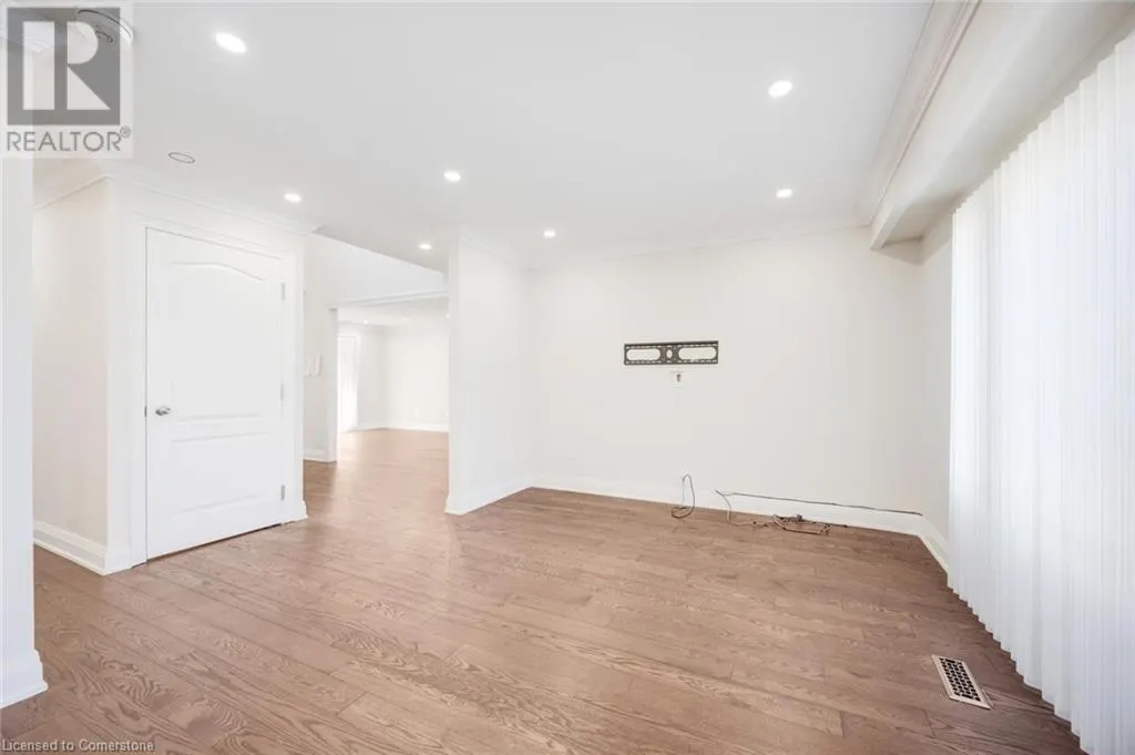 17 NANTUCKET Crescent