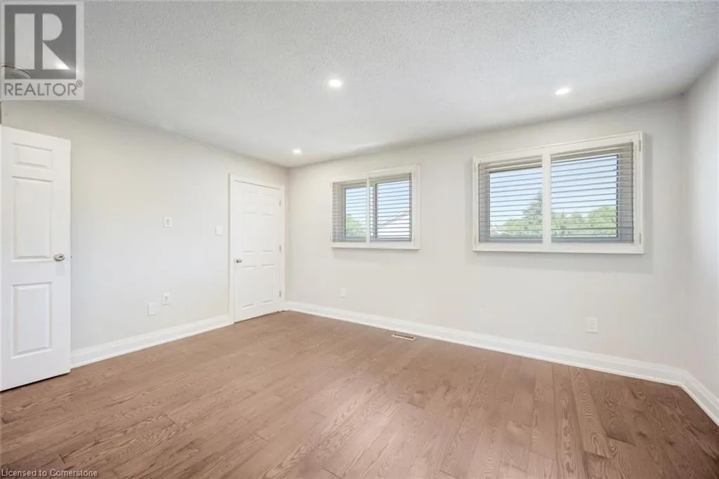 17 NANTUCKET Crescent