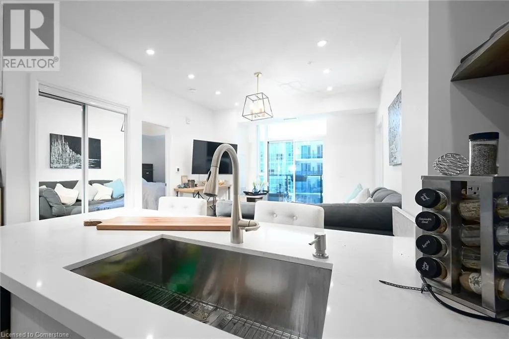 16 CONCORD Place Unit# 548, #548