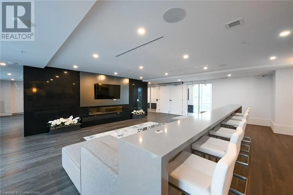 16 CONCORD Place Unit# 548, #548