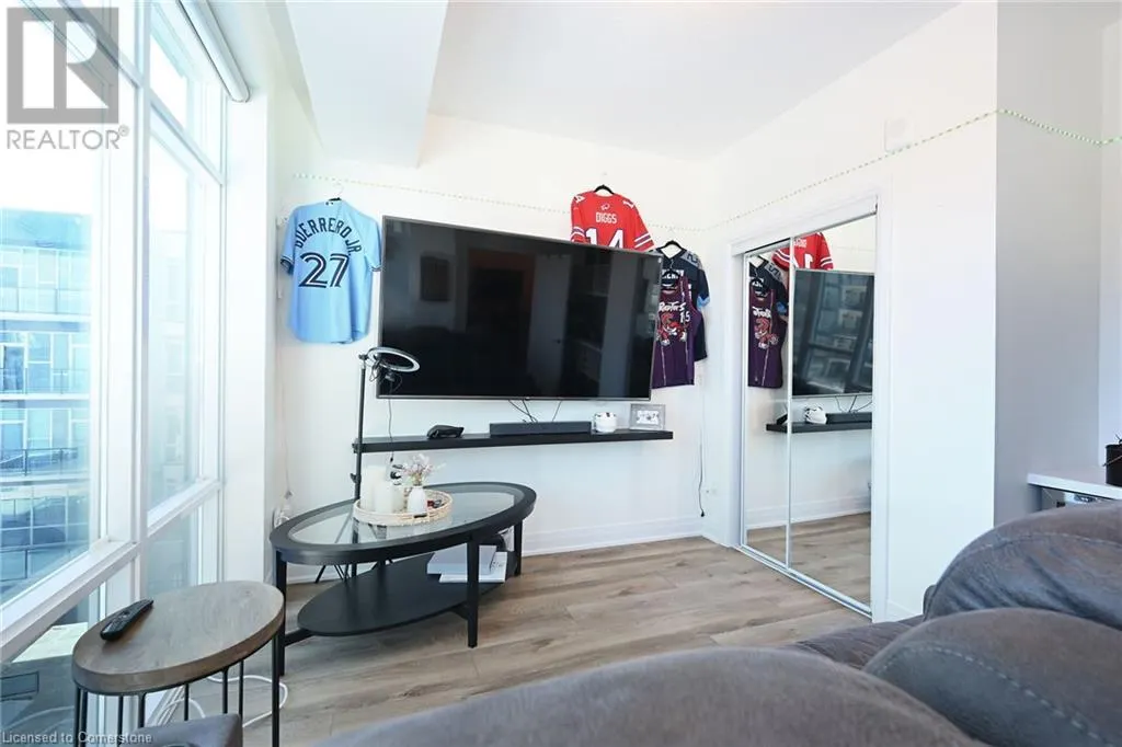 16 CONCORD Place Unit# 548, #548