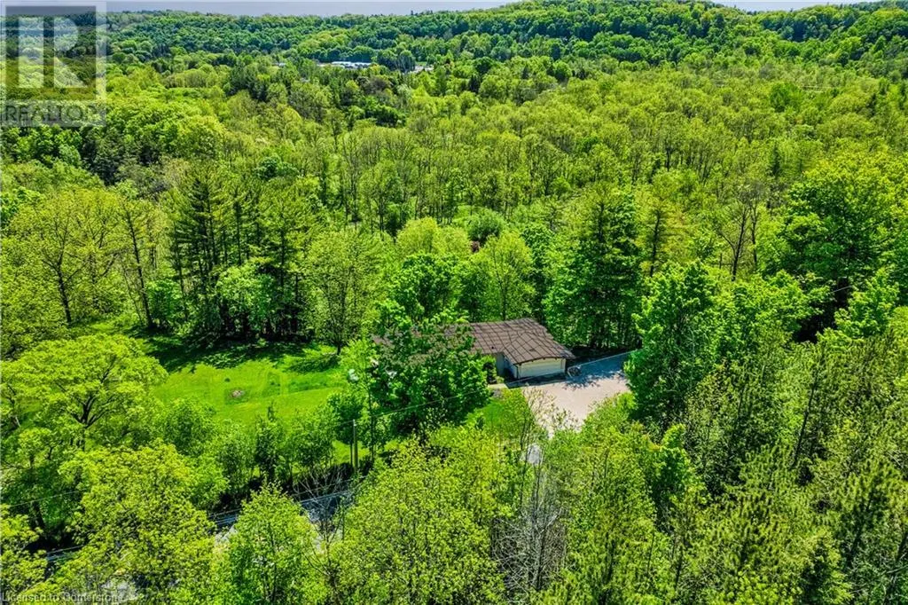 932 OLD DUNDAS Road