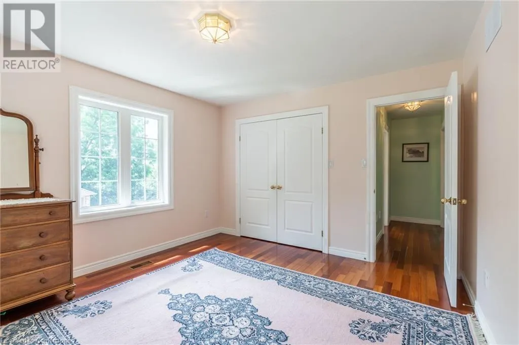 86 RIDGE Road E