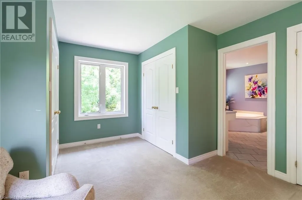 86 RIDGE Road E