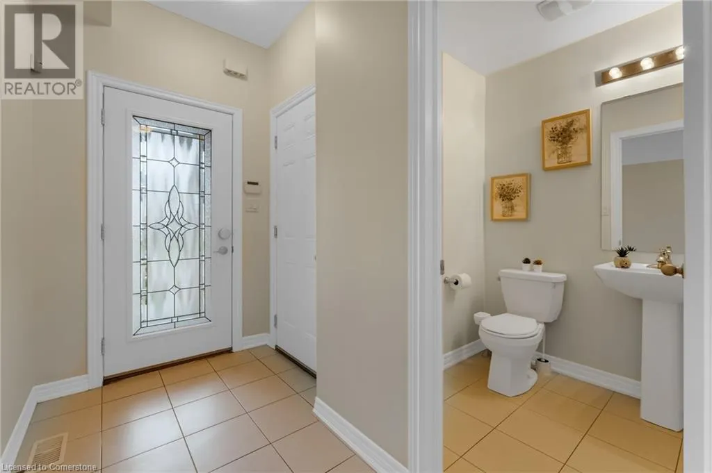 21 PINOT Crescent