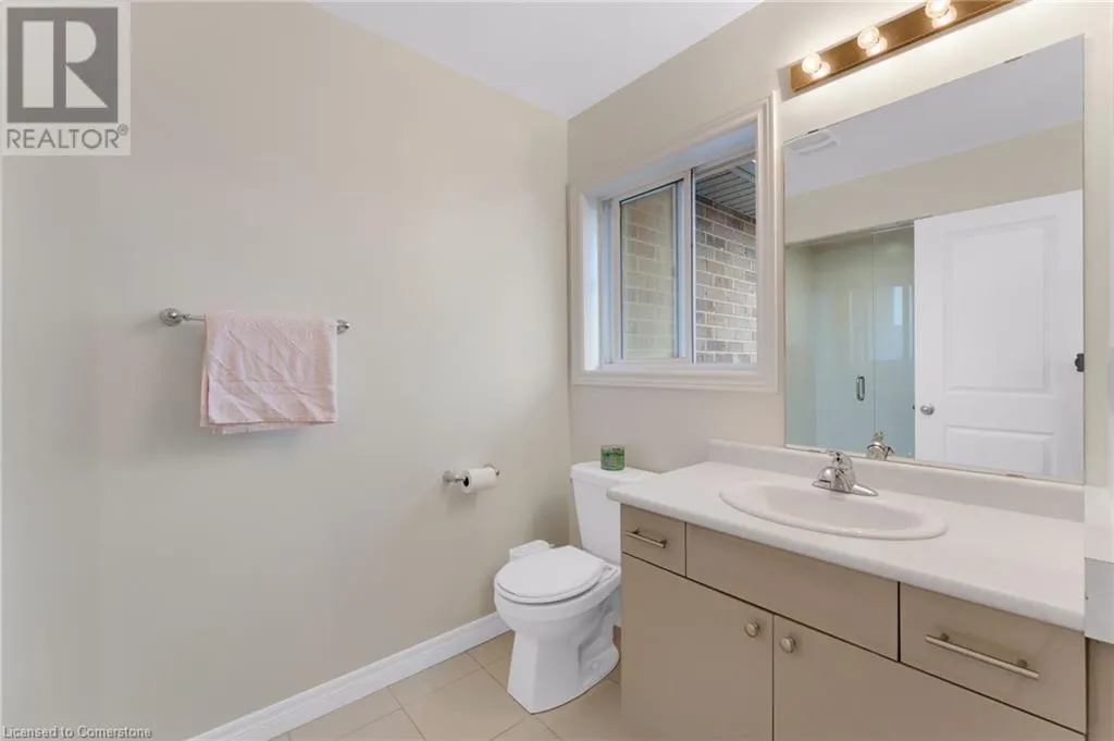 21 PINOT Crescent