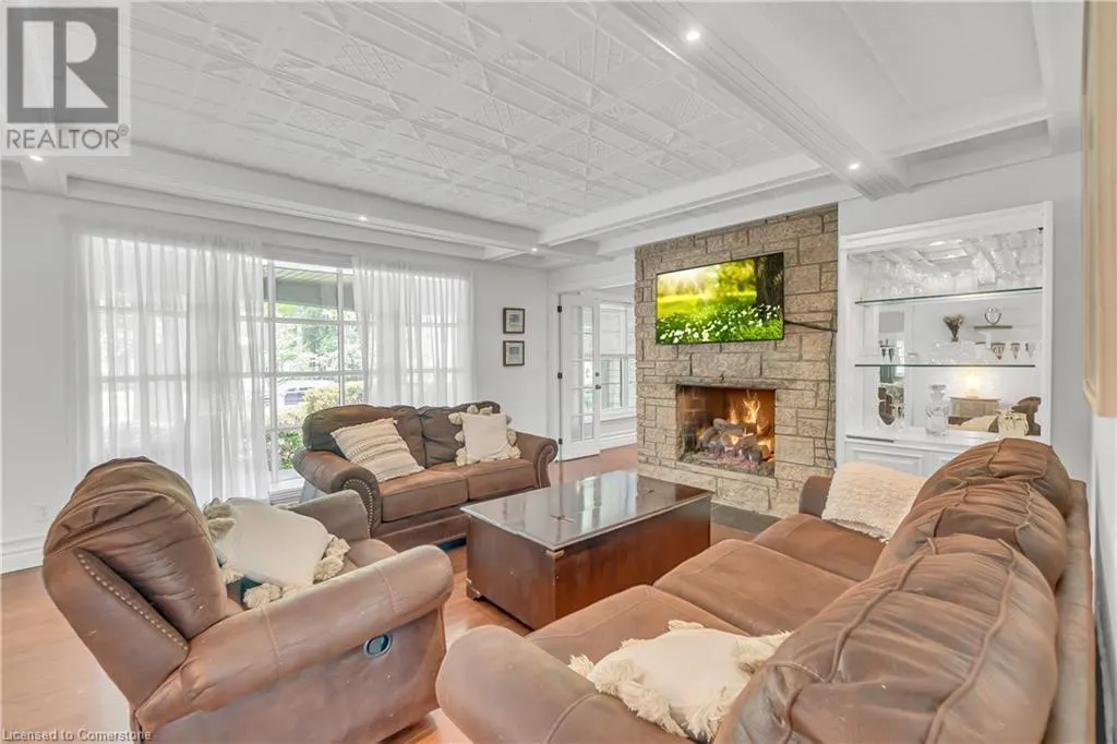 358 GREEN ACRES Drive