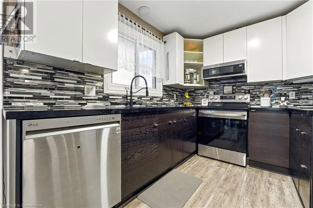 1344 COLONSAY Drive