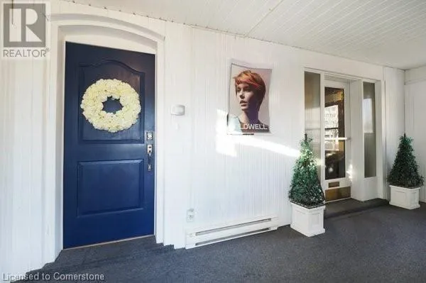 64 FRANCIS Street N