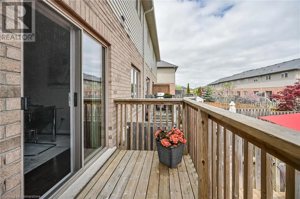 121 BANKFIELD CRESCENT Crescent