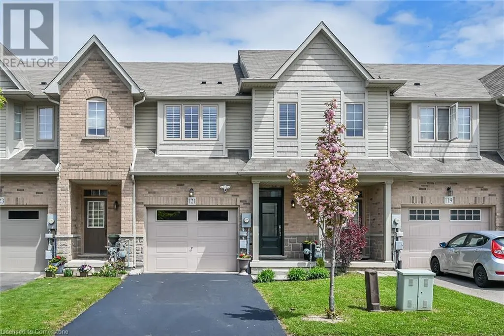 121 BANKFIELD CRESCENT Crescent