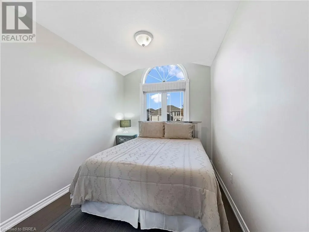 25 BRADBURY Crescent