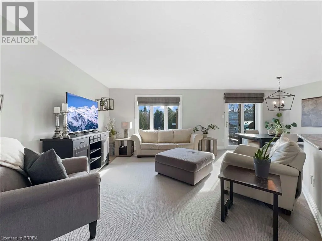 25 BRADBURY Crescent