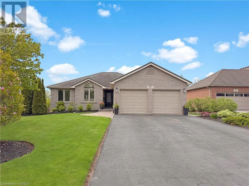 25 BRADBURY Crescent