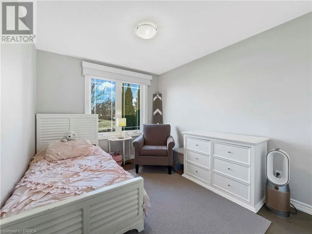 25 BRADBURY Crescent