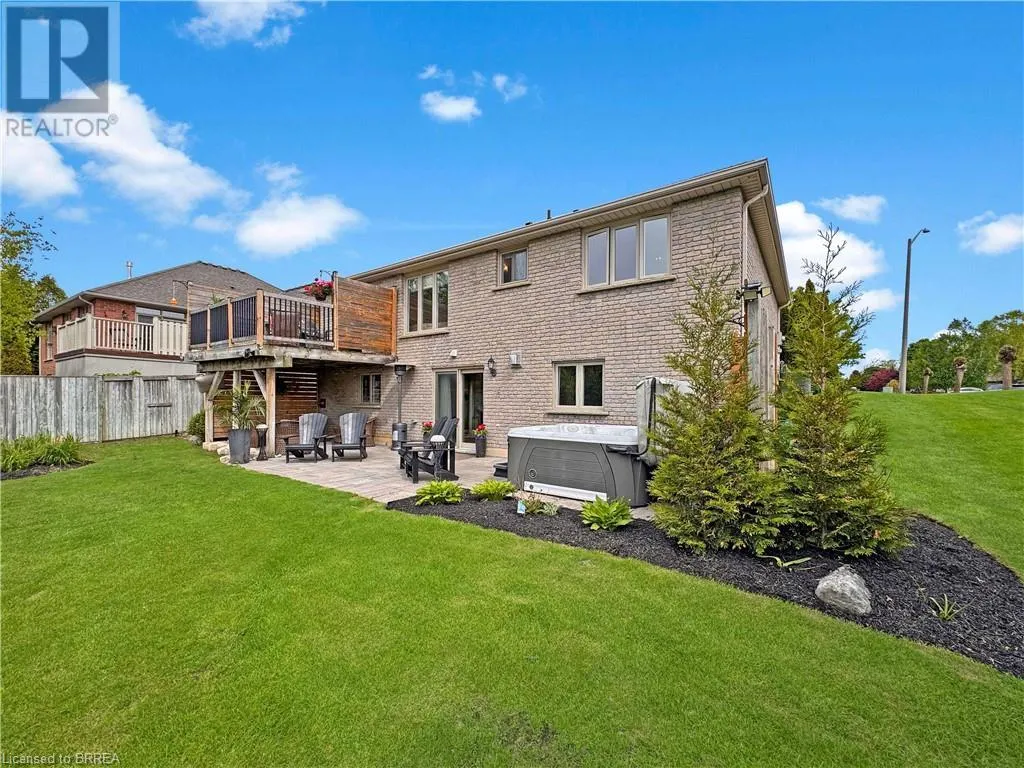 25 BRADBURY Crescent