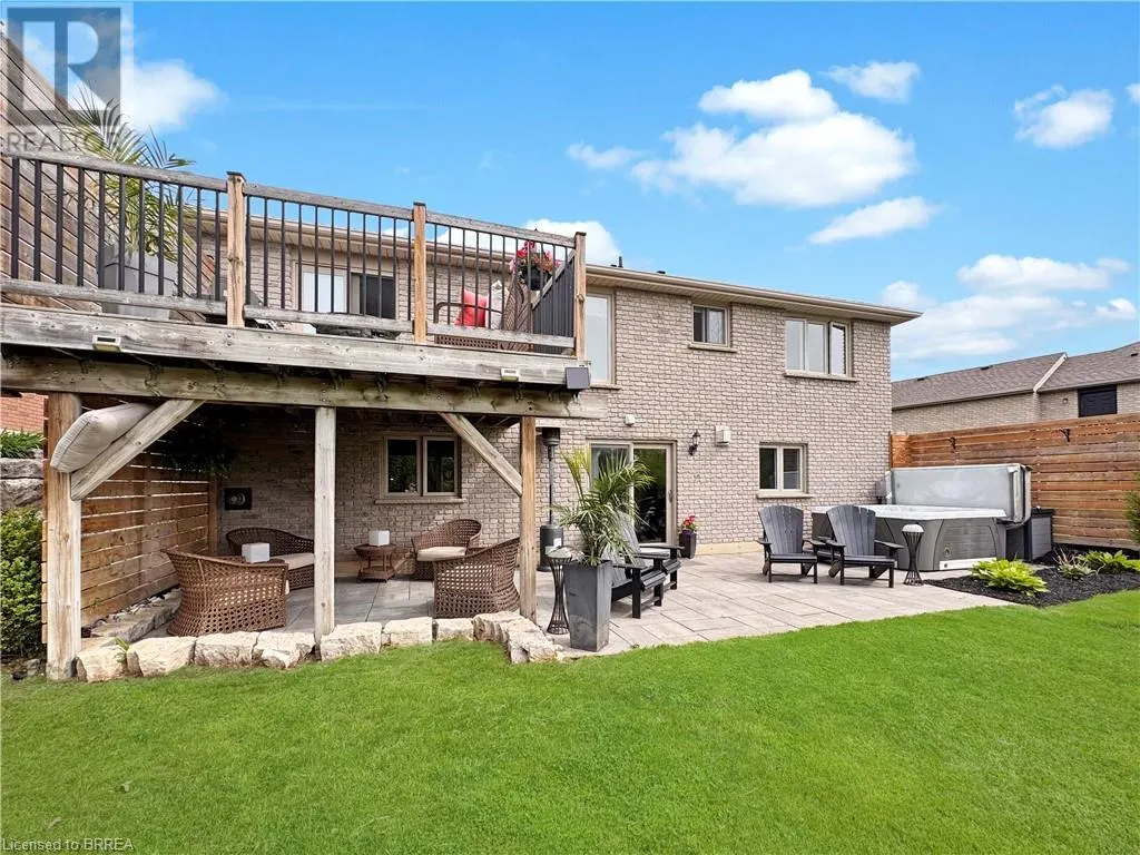 25 BRADBURY Crescent