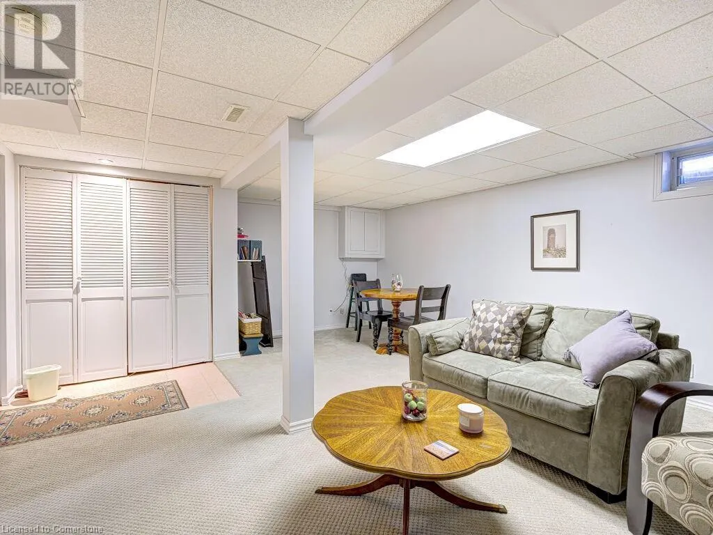 121 FALCONER Drive Unit# 27, #27