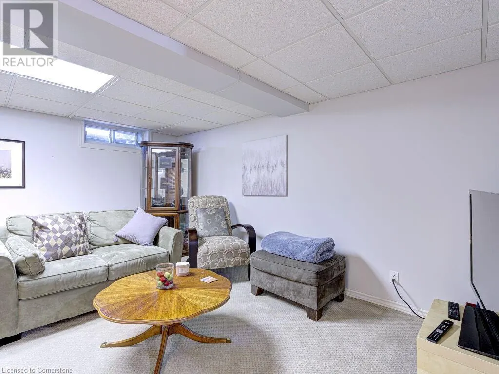 121 FALCONER Drive Unit# 27, #27
