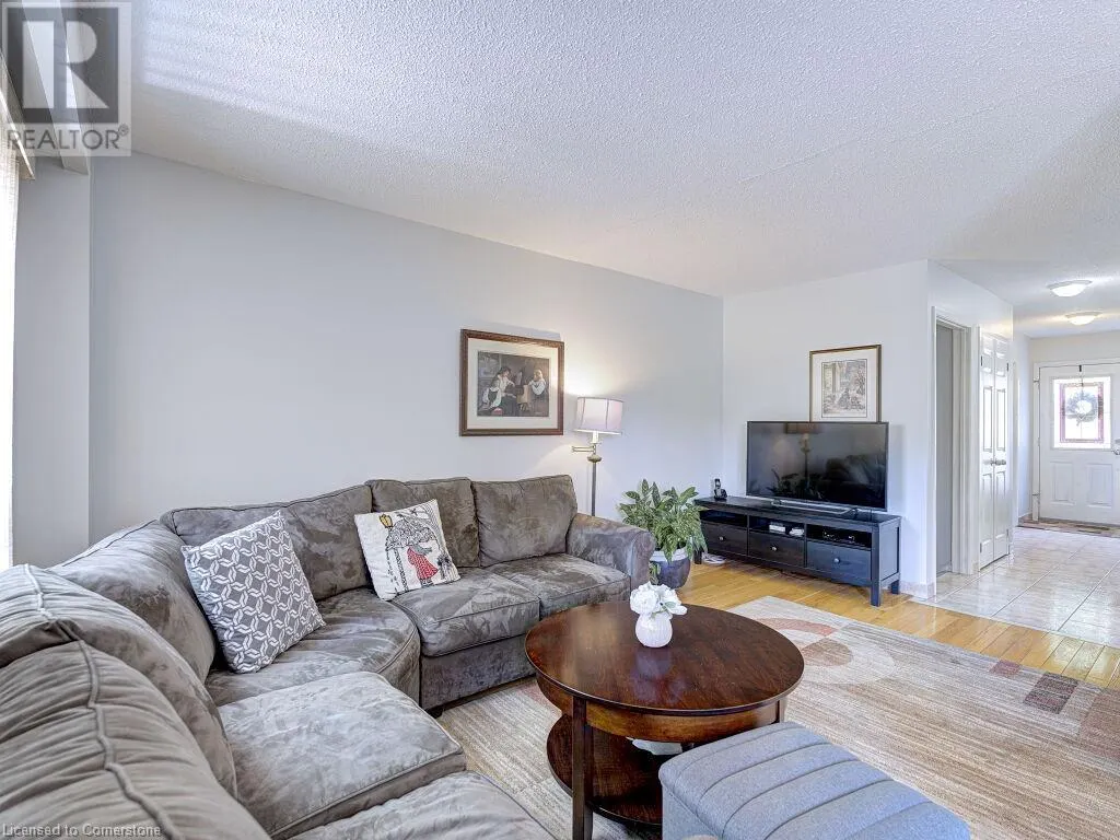 121 FALCONER Drive Unit# 27, #27