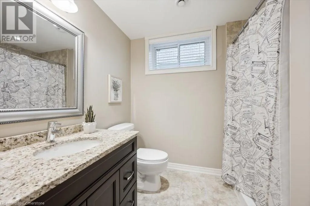 572 FALCONRIDGE Crescent