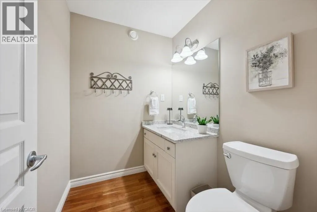 572 FALCONRIDGE Crescent