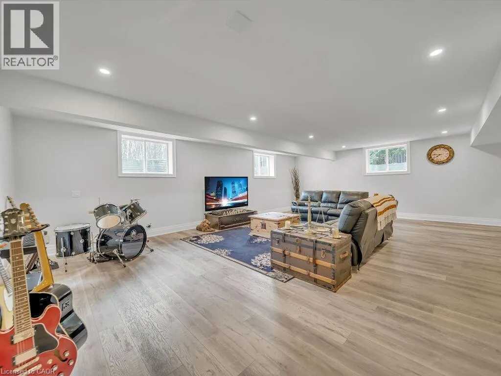 1011 TOWNLINE Road