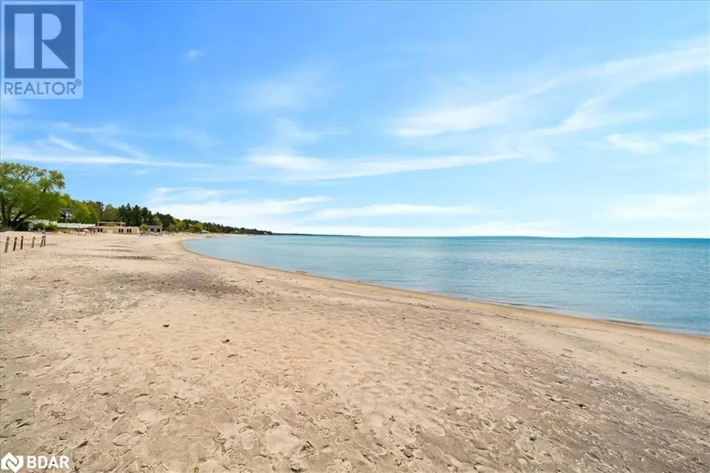 369 BALM BEACH Road W