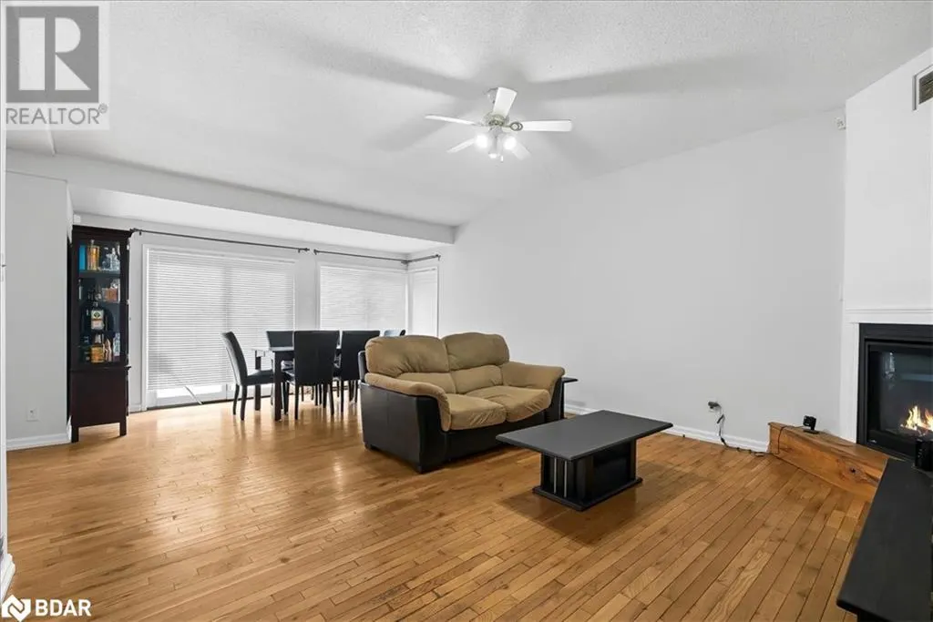 369 BALM BEACH Road W