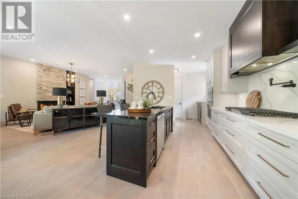 141 PARKSIDE Drive