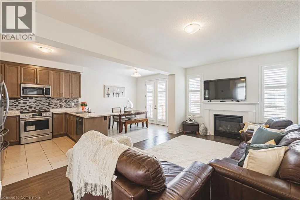 728 KENNEDY Circle W