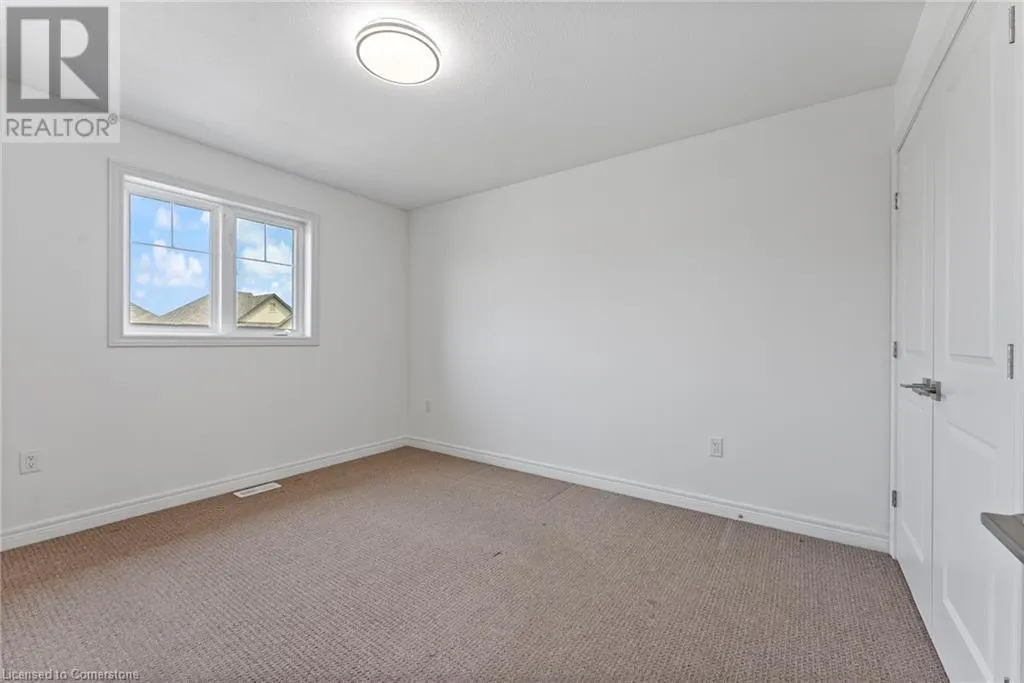 68 DODMAN Crescent