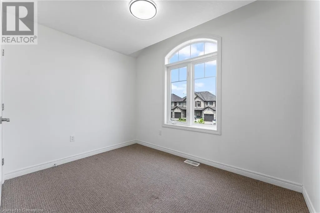 68 DODMAN Crescent