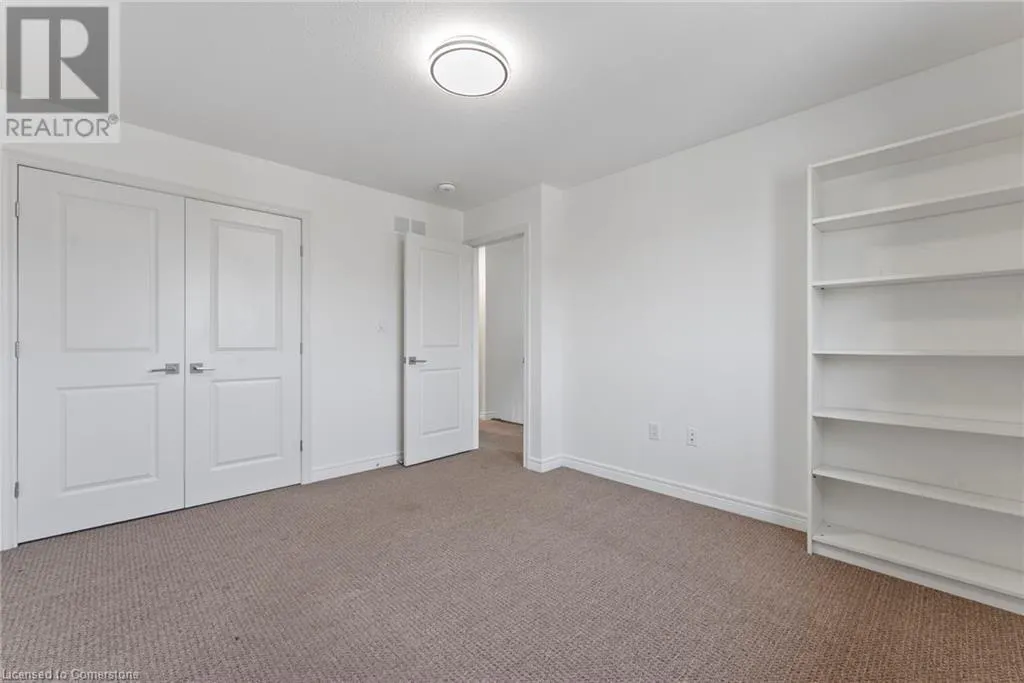 68 DODMAN Crescent