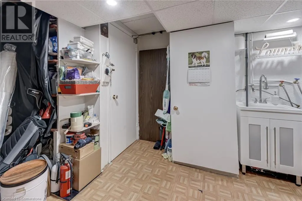2825 GANANOQUE Drive