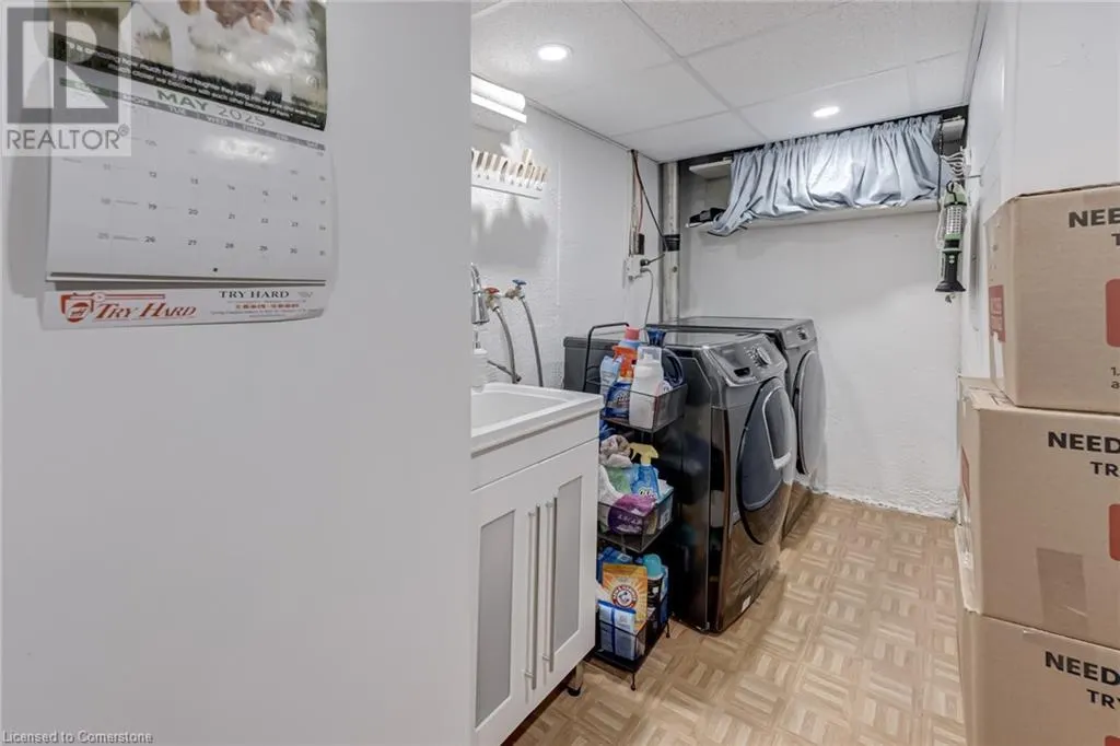 2825 GANANOQUE Drive