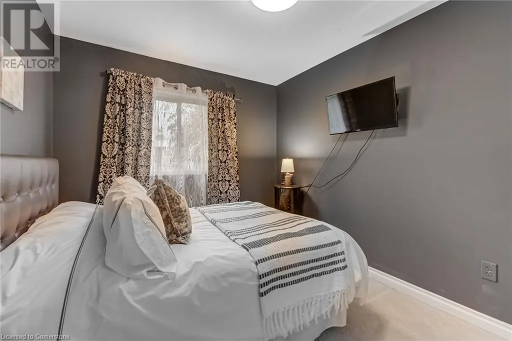 2825 GANANOQUE Drive