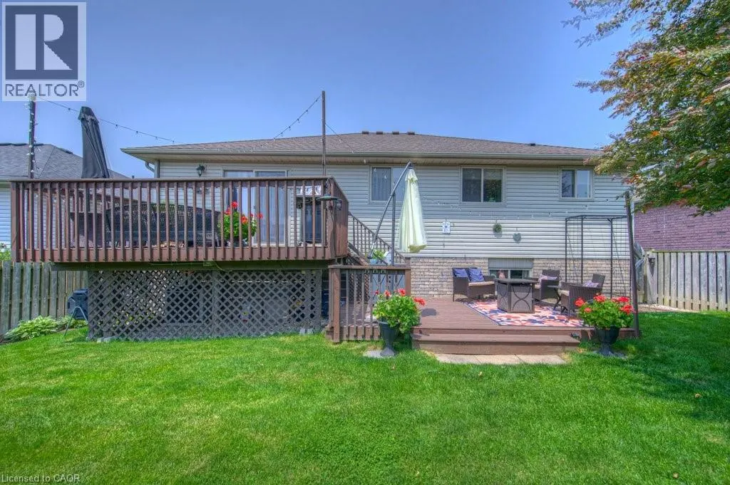 58 BRADBURY Crescent